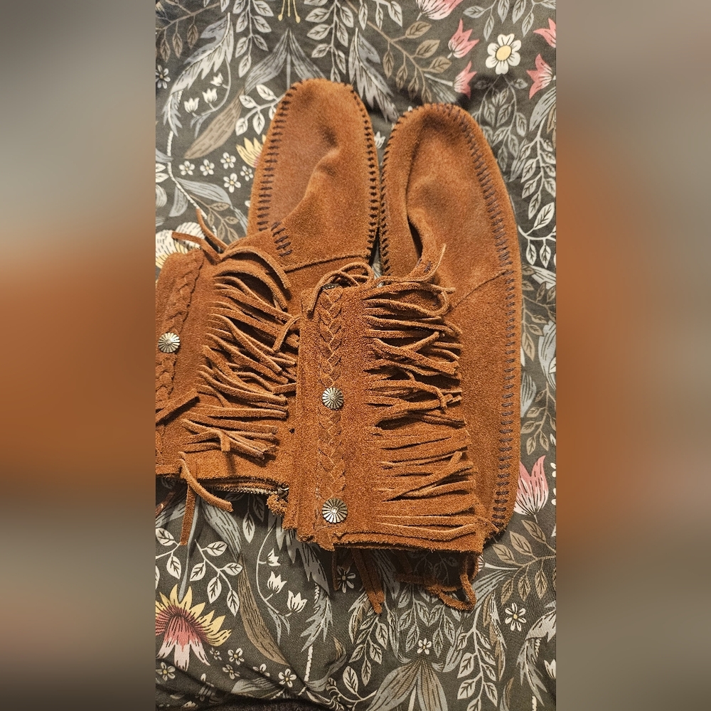 Minnetonka Brown Fringe Moccasins 10
